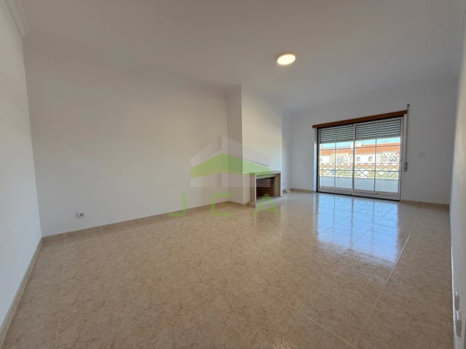 Apartamento T3 para Arrendamento em Leiria, Pousos, Barreira e Cortes Foto 7
