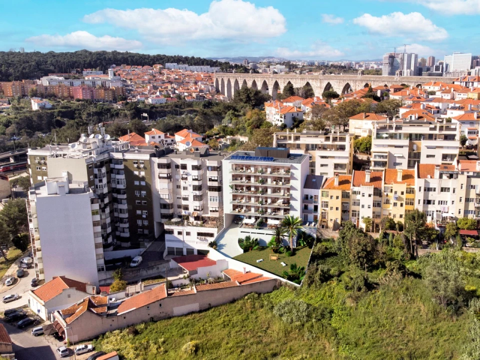 Apartamento T1 para Venda em Campolide Foto 5