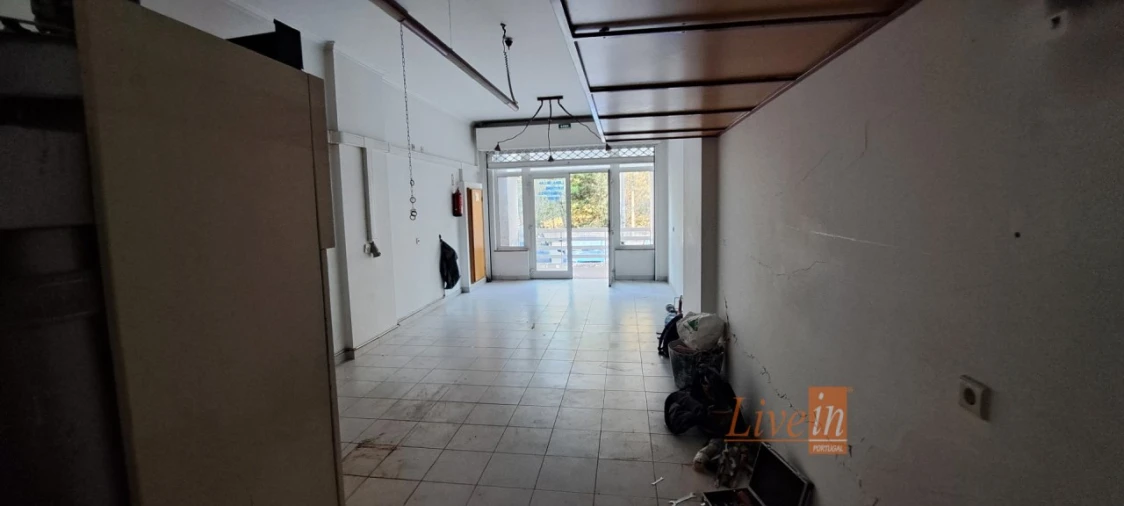 Loja para Arrendamento em Queluz e Belas Foto 3