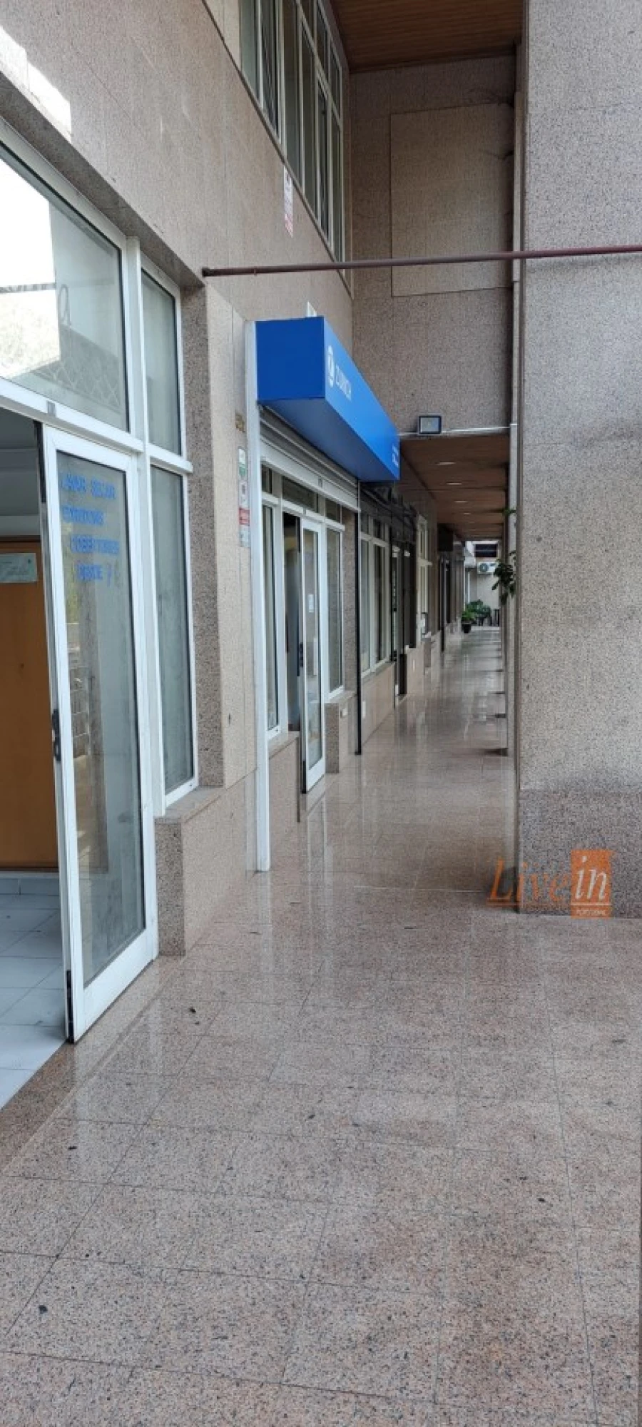 Loja para Arrendamento em Queluz e Belas Foto 5