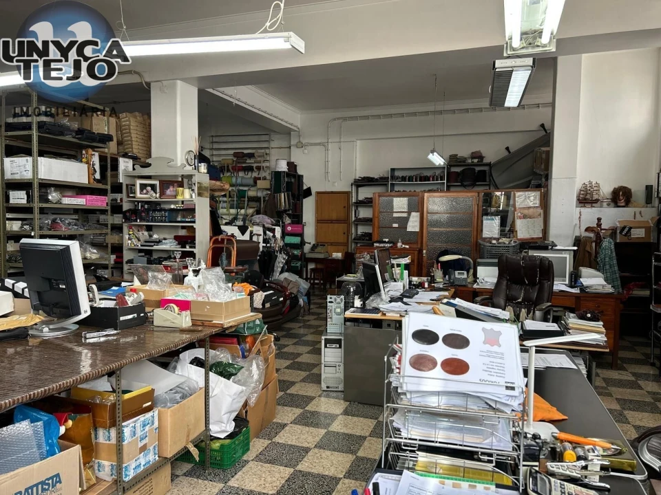 Armazém para Venda em Arroios Foto 11