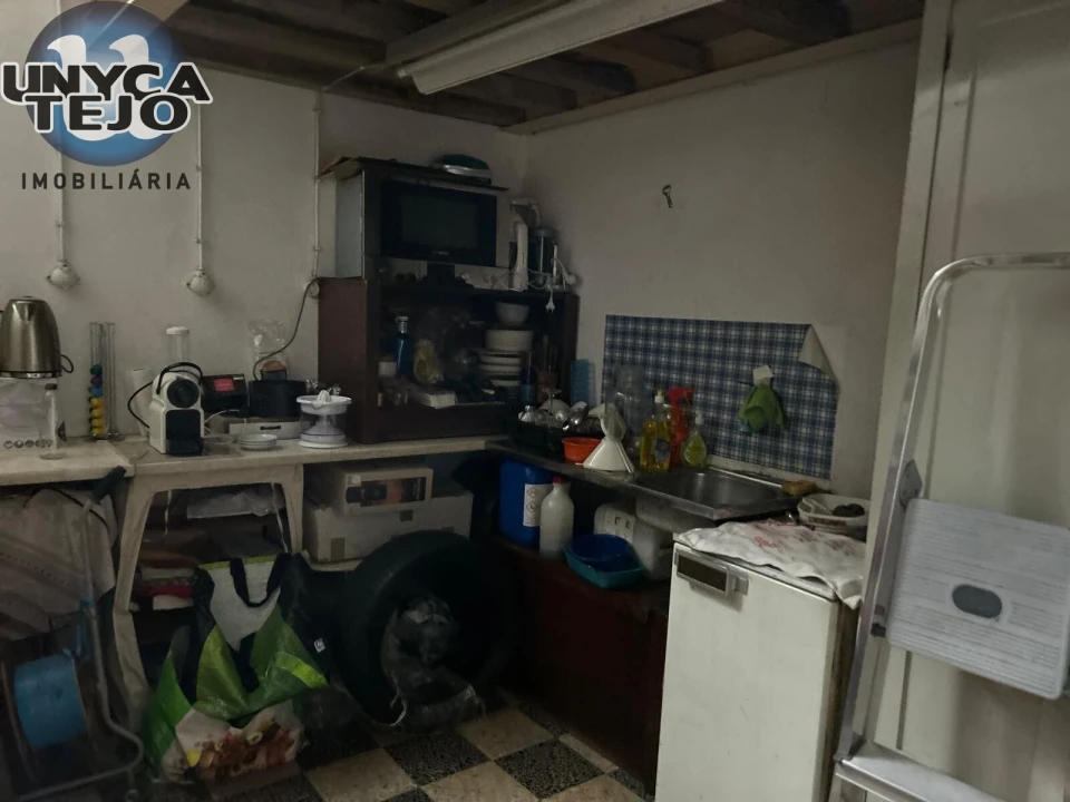 Armazém para Venda em Arroios Foto 5