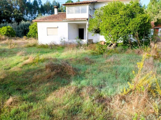 Moradia T4 para Venda em Casal Comba Foto 18