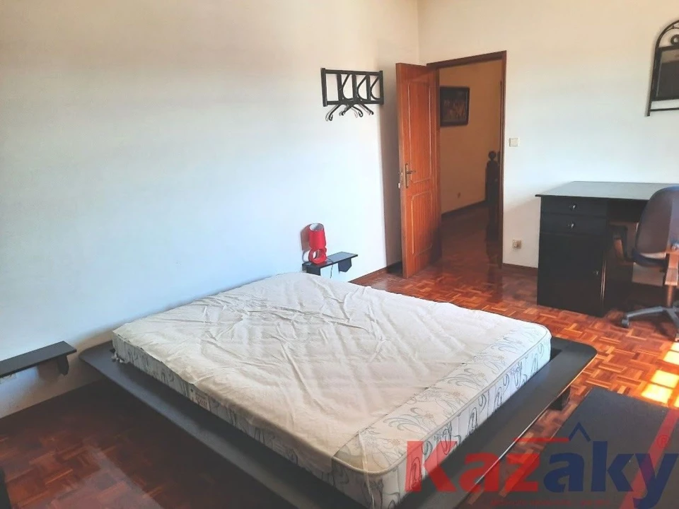 Moradia T5 para Venda em São Pedro de Tomar Foto 46