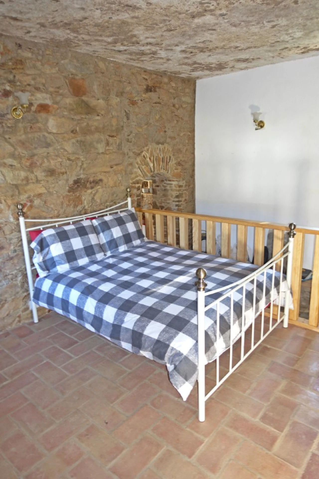 Quinta T2 para Venda em Santa Catarina da Fonte do Bispo Foto 6