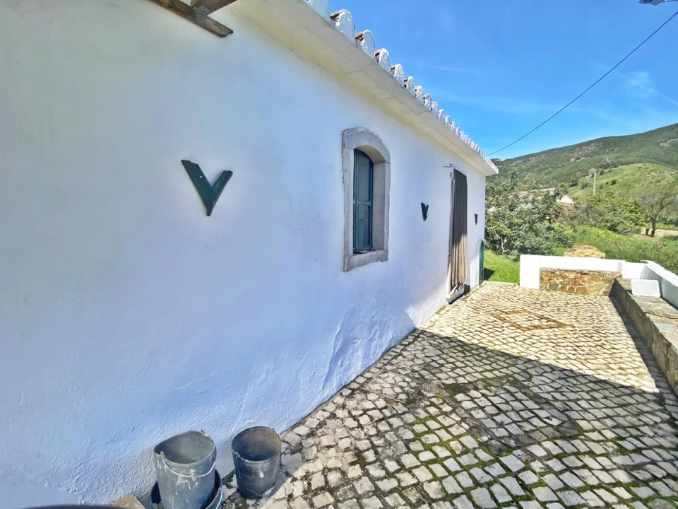 Quinta T2 para Venda em Santa Catarina da Fonte do Bispo Foto 15