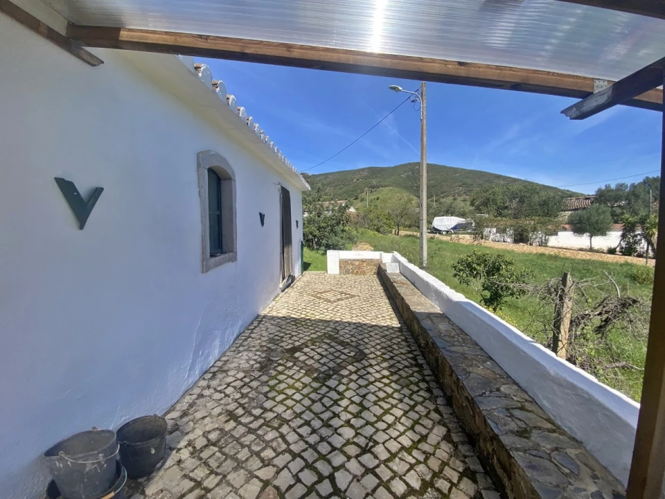 Quinta T2 para Venda em Santa Catarina da Fonte do Bispo Foto 17