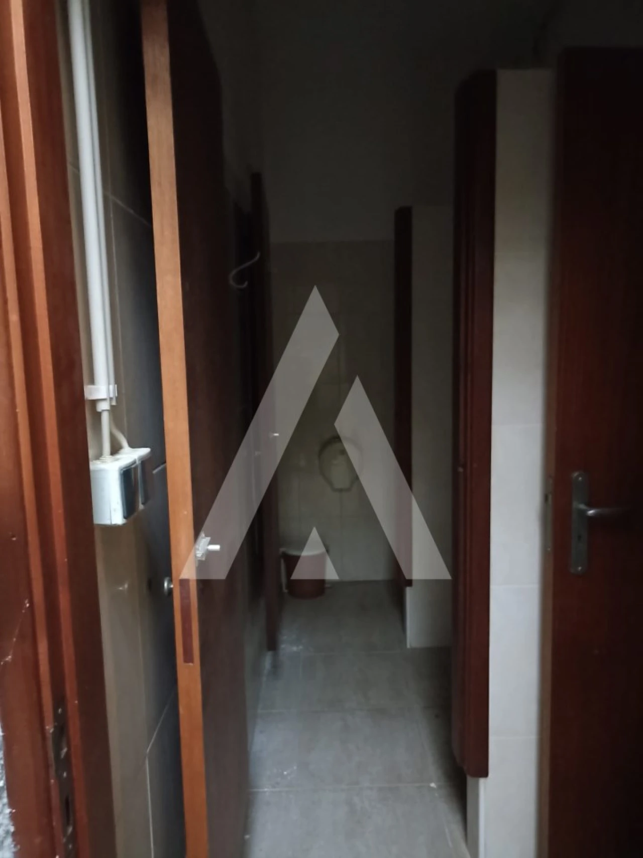 Armazém para Arrendamento em Santa Maria Maior e Monserrate e Meadela Foto 9