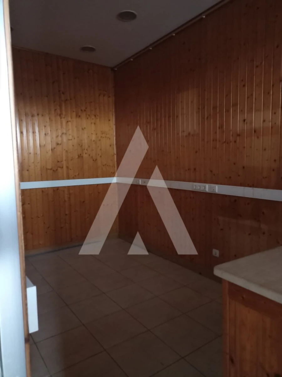 Armazém para Arrendamento em Santa Maria Maior e Monserrate e Meadela Foto 4