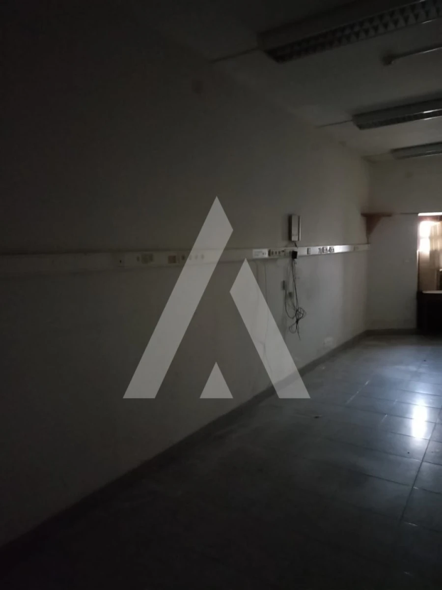 Armazém para Arrendamento em Santa Maria Maior e Monserrate e Meadela Foto 17