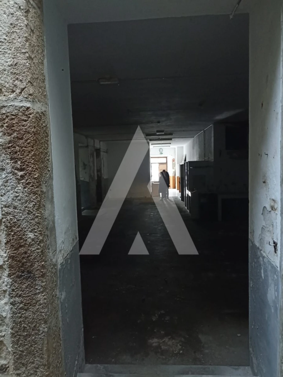 Armazém para Arrendamento em Santa Maria Maior e Monserrate e Meadela Foto 20