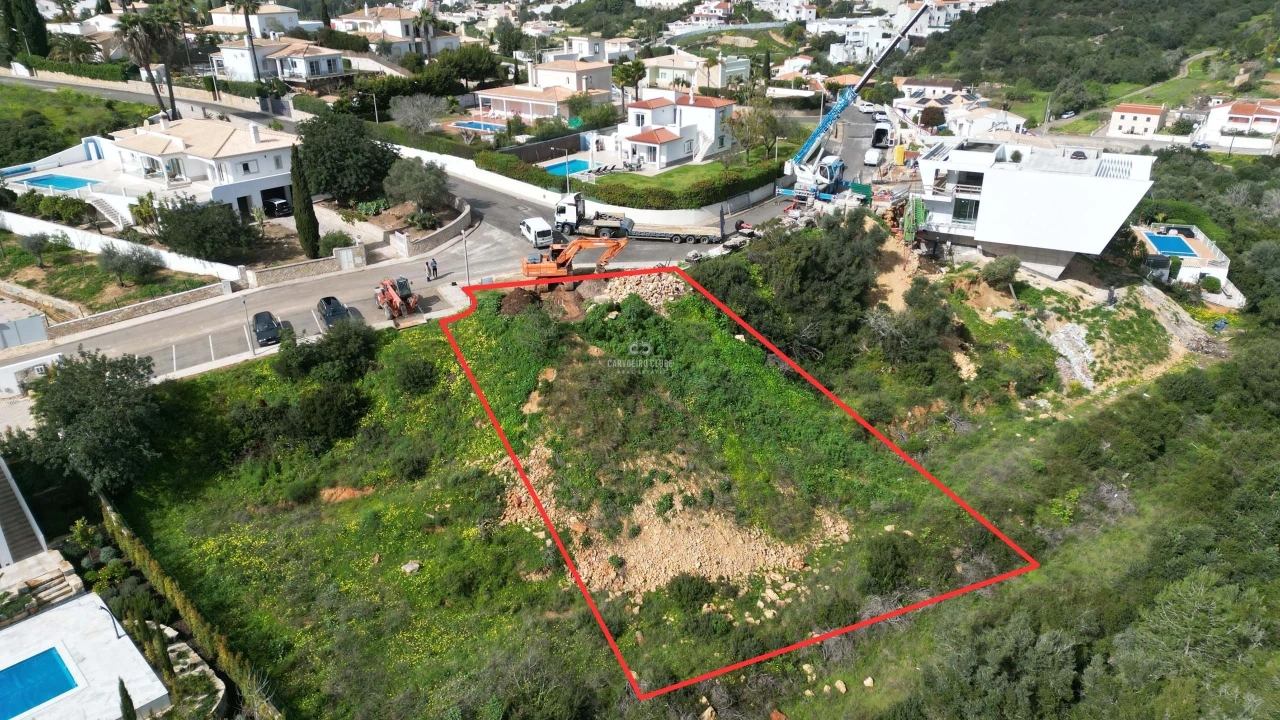 Terreno para Venda em Ferragudo Foto 1