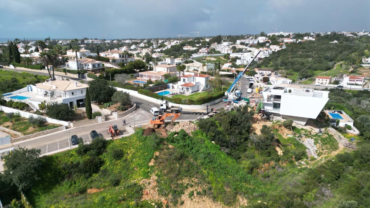 Terreno para Venda em Ferragudo Foto 2