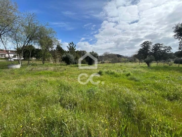 Terreno para Venda em Parceiros e Azoia