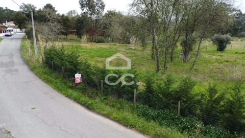 Terreno para Venda em Parceiros e Azoia