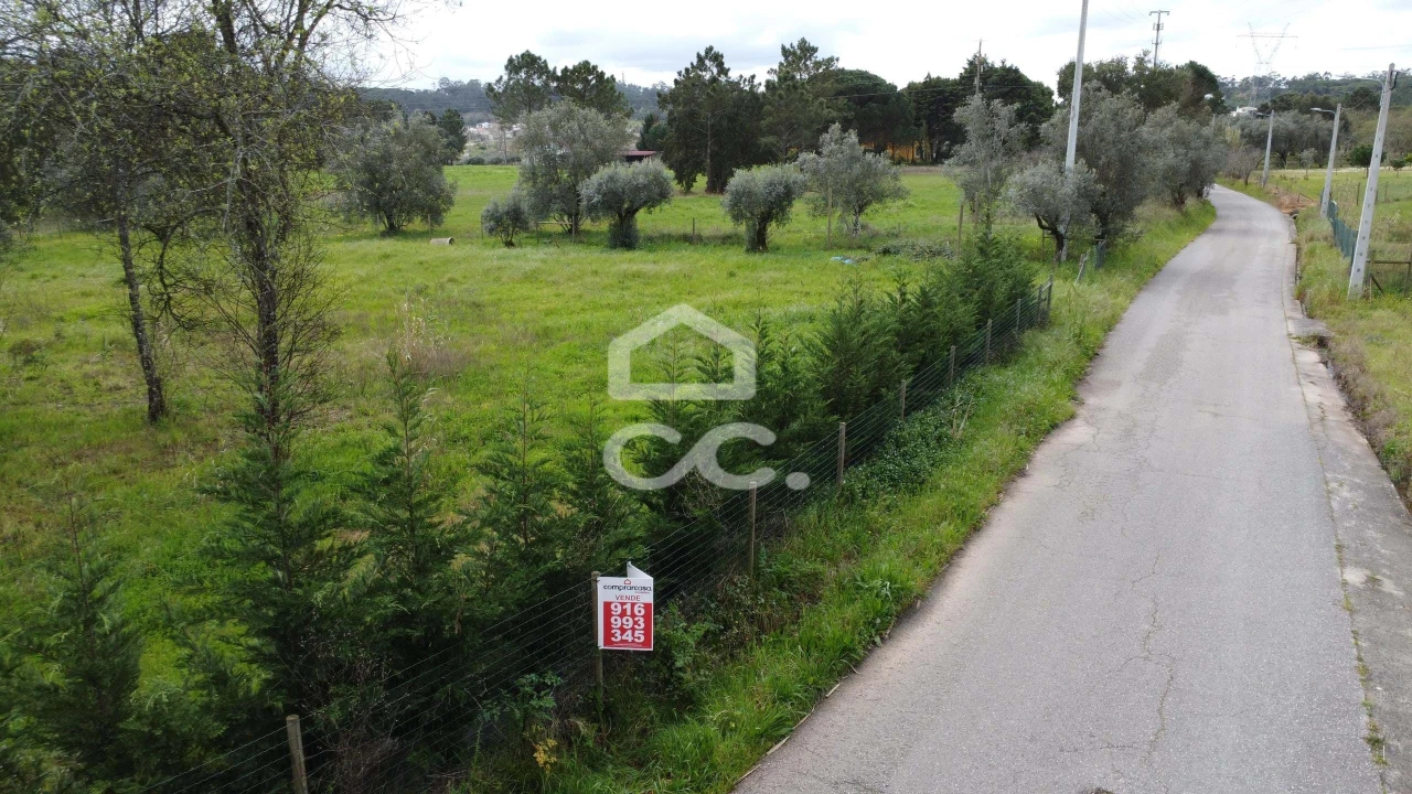 Terreno para Venda em Parceiros e Azoia Foto 9