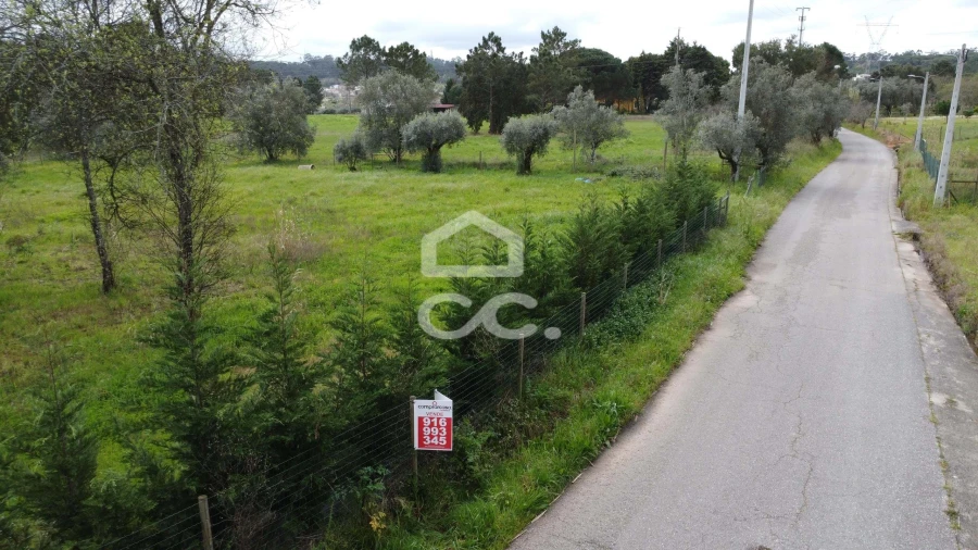 Terreno para Venda em Parceiros e Azoia Foto 9