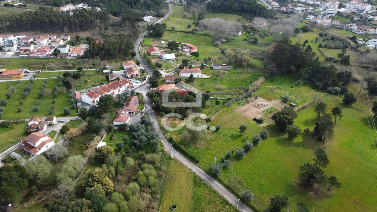 Terreno para Venda em Parceiros e Azoia Foto 1