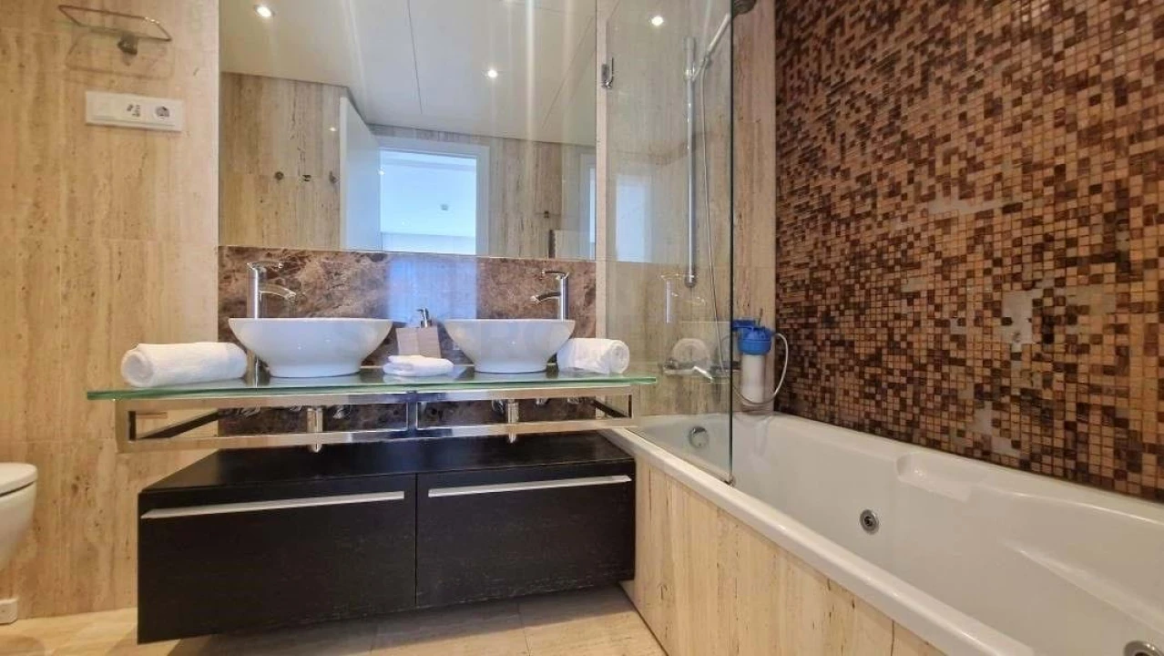Apartamento T2 para Venda em Quarteira Foto 18