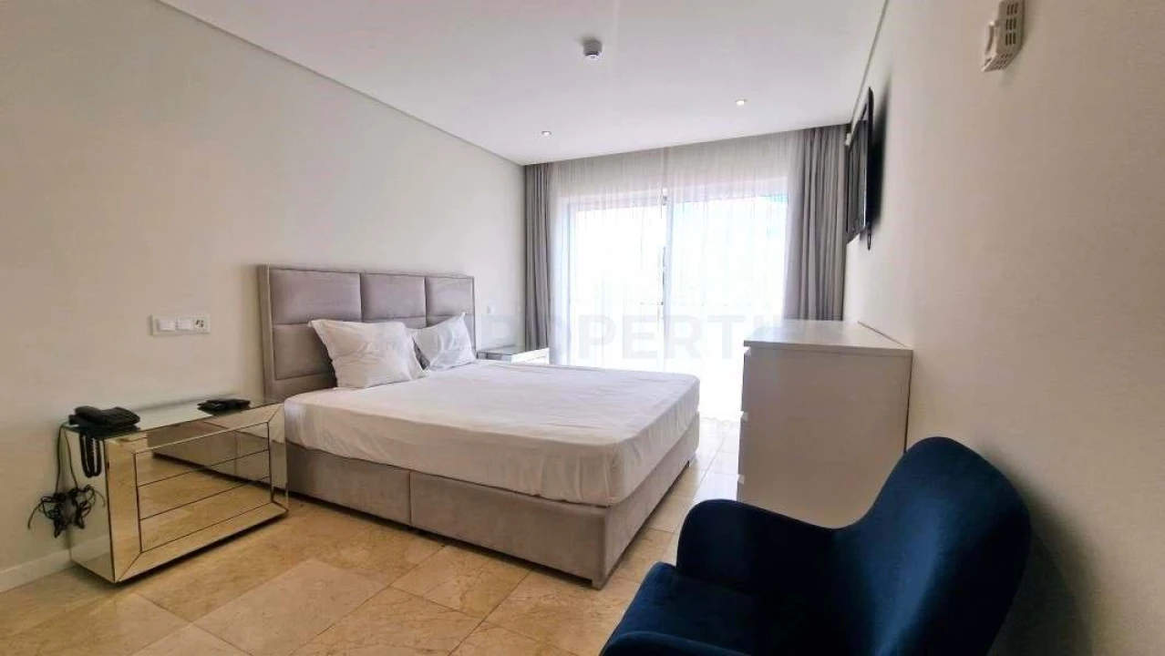 Apartamento T2 para Venda em Quarteira Foto 11