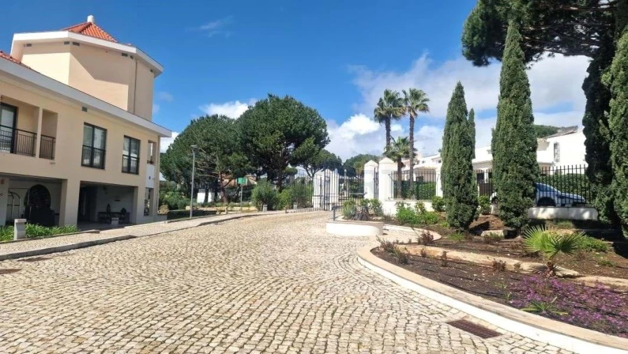 Apartamento T2 para Venda em Quarteira Foto 39