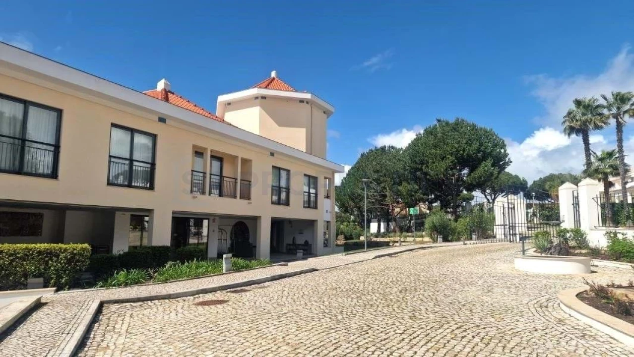 Apartamento T2 para Venda em Quarteira Foto 41