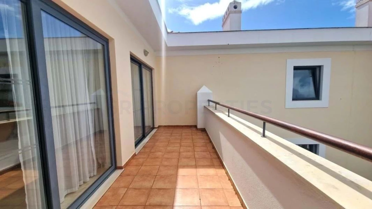 Apartamento T2 para Venda em Quarteira Foto 28