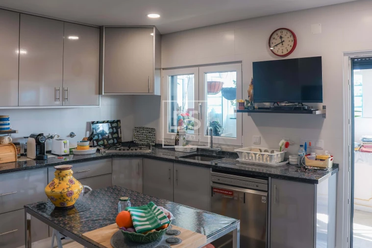 Moradia T3 para Venda em Silveira Foto 9