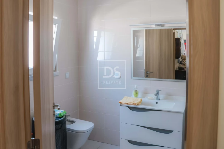 Moradia T3 para Venda em Silveira Foto 12