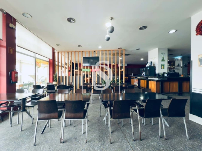 Negócio para Venda em Santo Tirso, Couto (Santa Cristina e São Miguel) e Burgães Foto 3