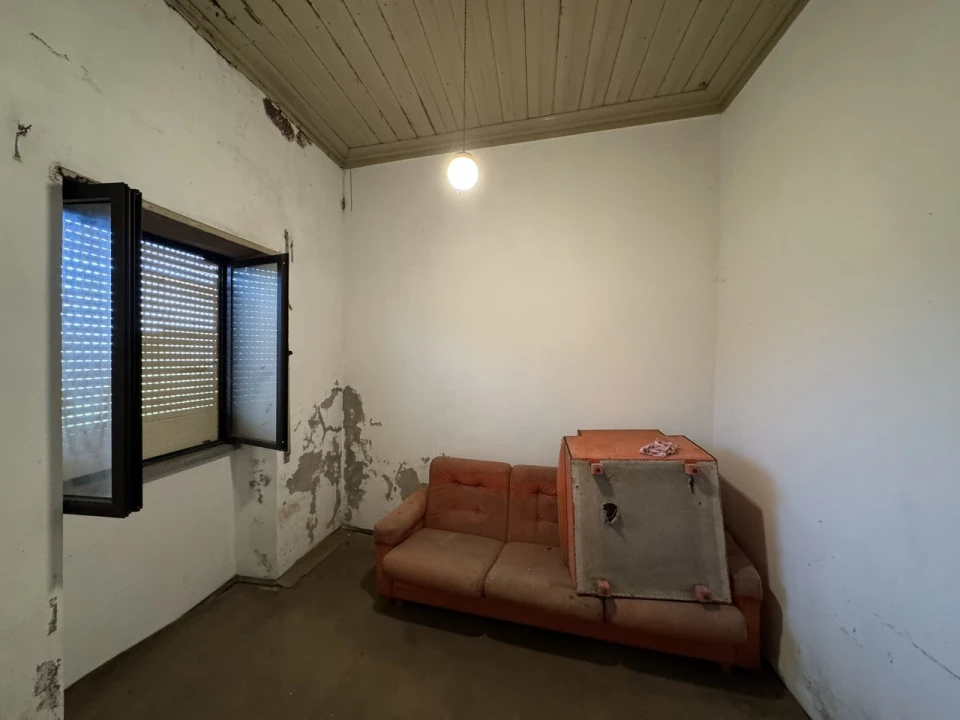 Moradia T4 para Venda em Alqueidão Foto 7