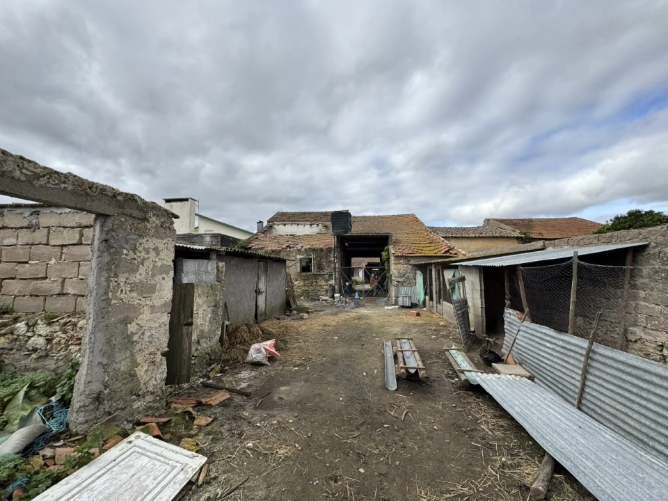 Moradia T4 para Venda em Alqueidão Foto 31