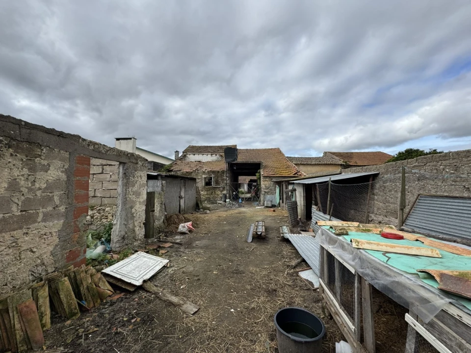 Moradia T4 para Venda em Alqueidão Foto 33