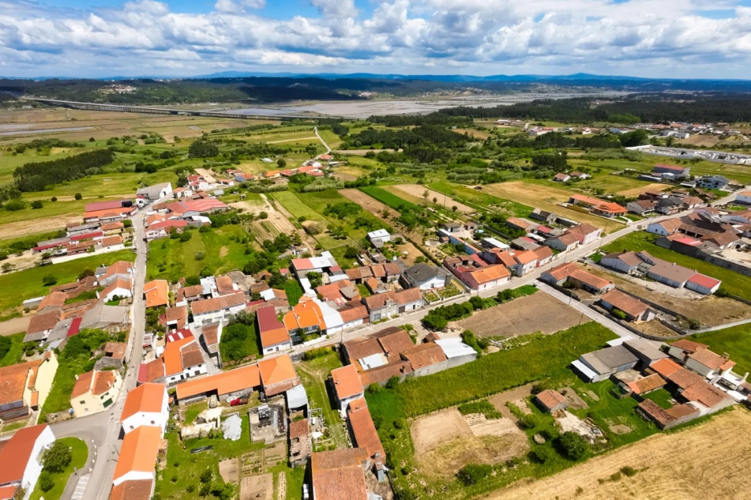 Moradia T4 para Venda em Alqueidão Foto 41