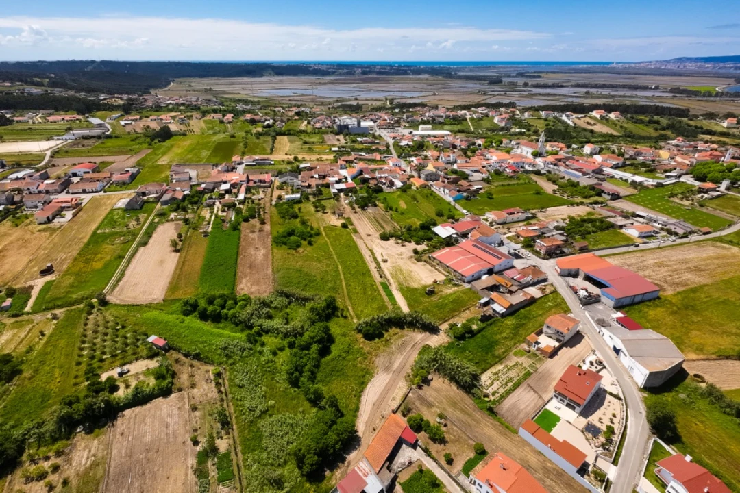 Moradia T4 para Venda em Alqueidão Foto 45