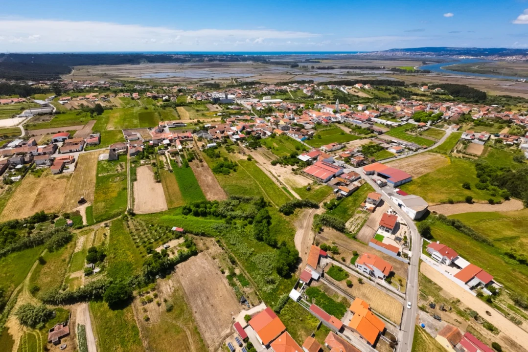 Moradia T4 para Venda em Alqueidão Foto 46