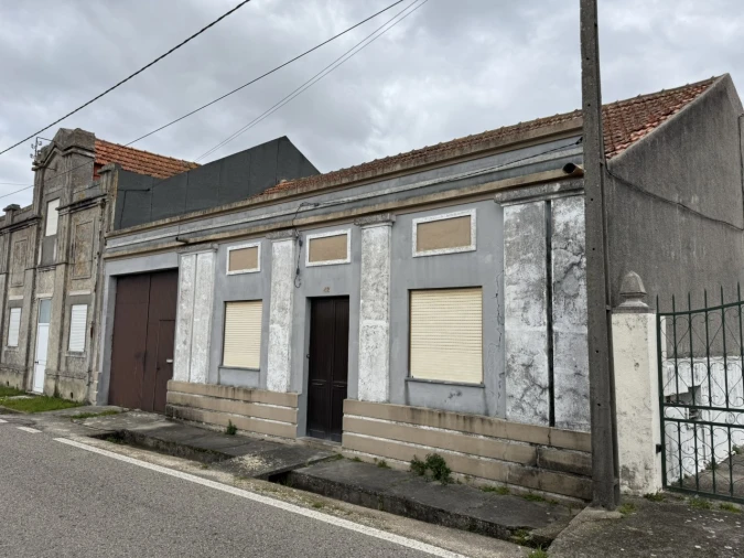 Moradia T4 para Venda em Alqueidão Foto 1