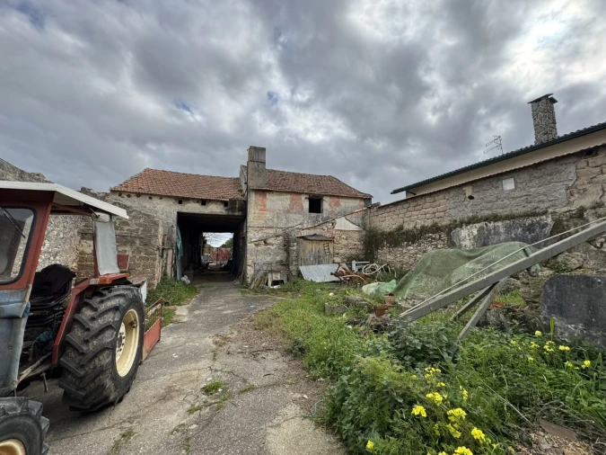 Moradia T4 para Venda em Alqueidão Foto 23