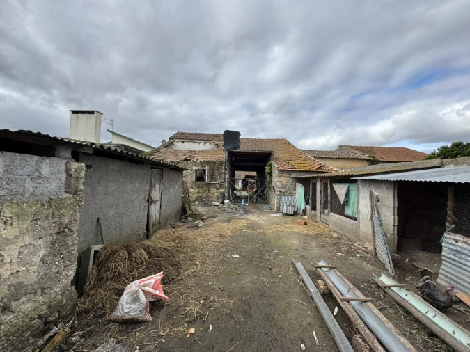 Moradia T4 para Venda em Alqueidão Foto 32