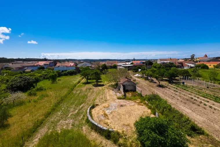 Moradia T4 para Venda em Alqueidão Foto 48