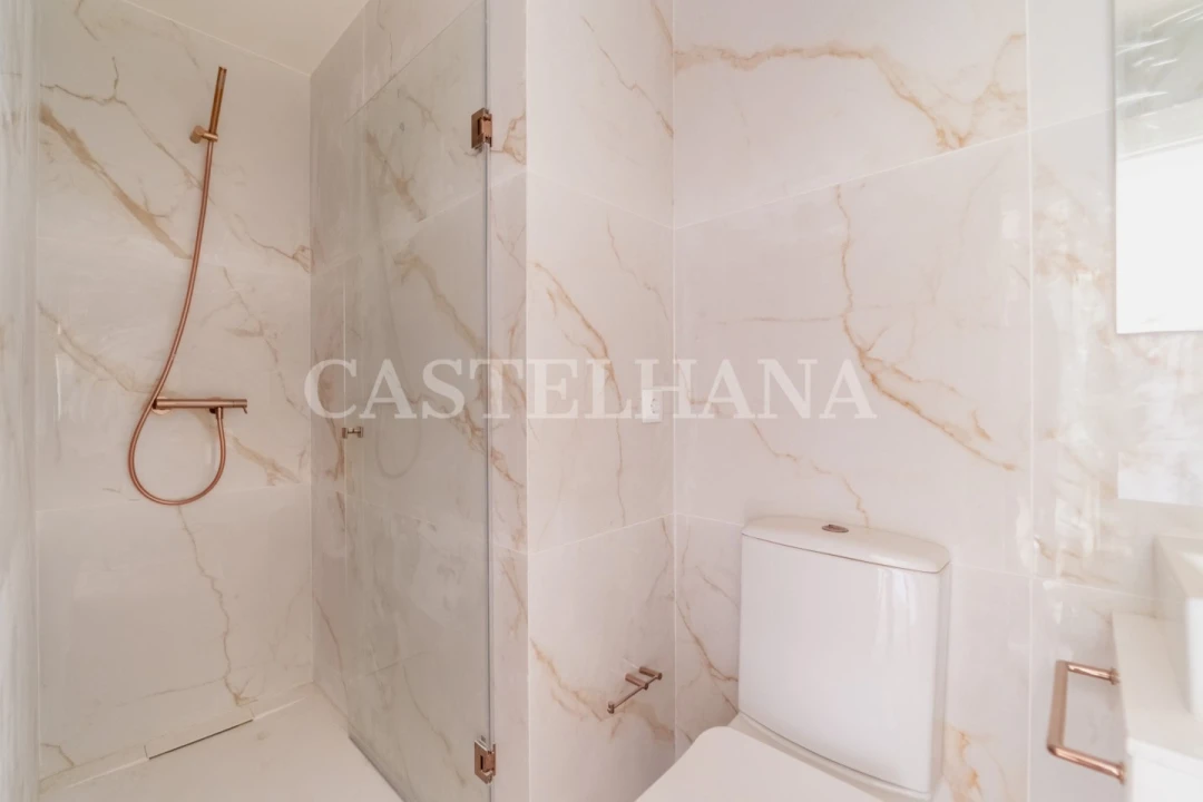 Apartamento T1 para Venda em Cedofeita, Santo Ildefonso, Sé, Miragaia, São Nicolau e Vitória Foto 7