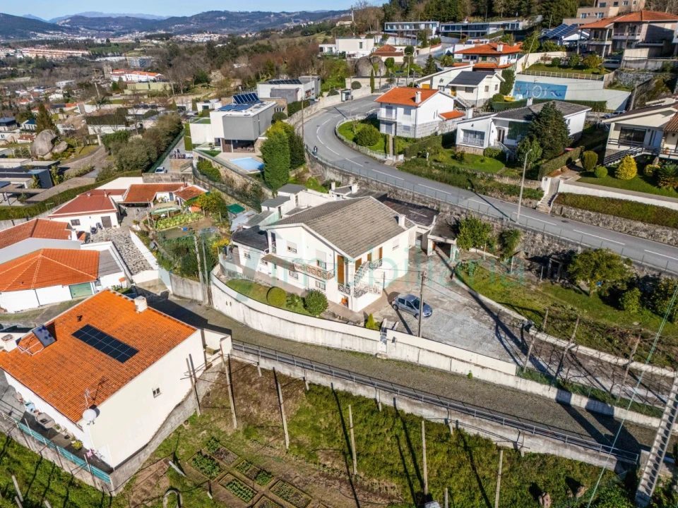 Moradia T4 para Venda em Costa Foto 33