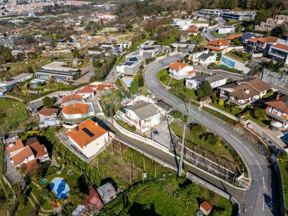 Moradia T4 para Venda em Costa Foto 34