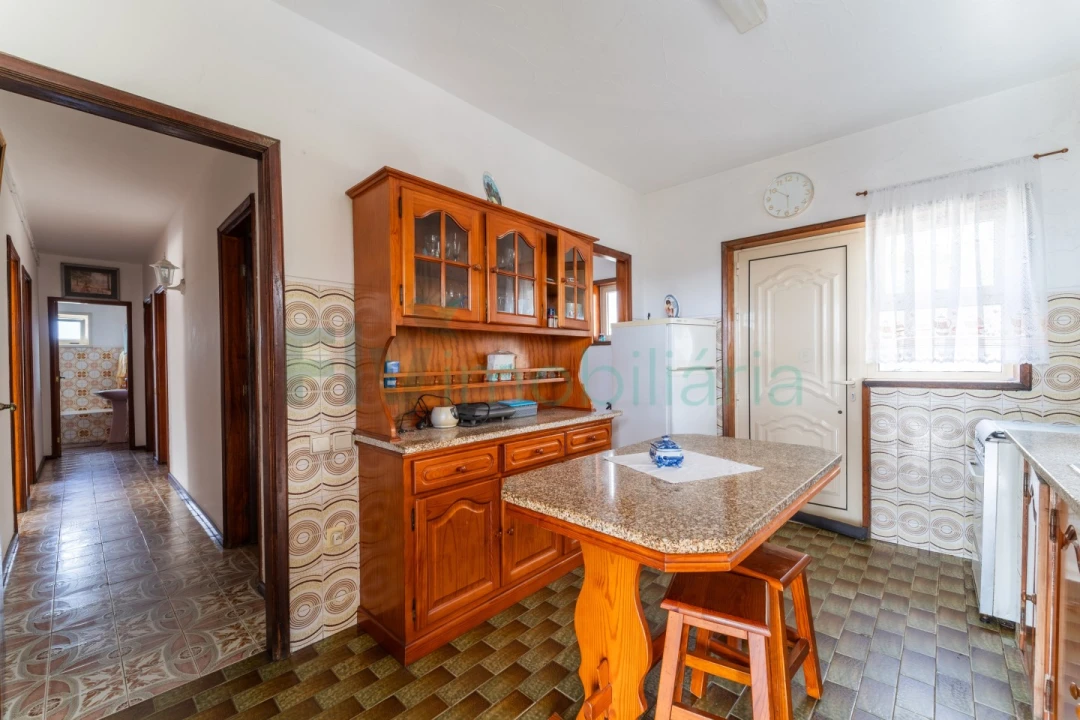 Moradia T4 para Venda em Costa Foto 10