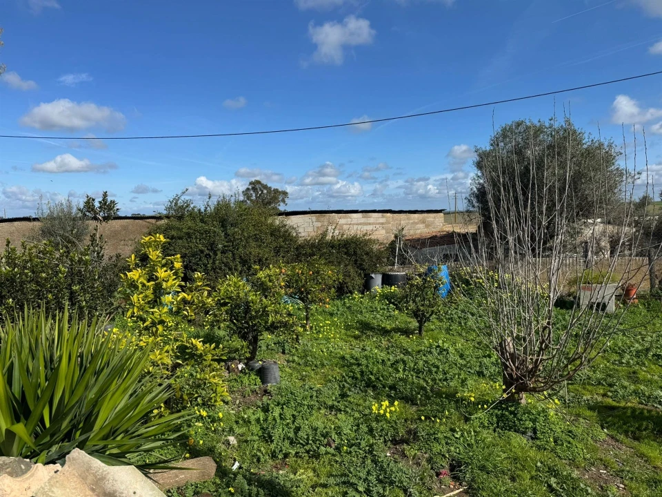 Moradia T2 para Venda em Santa Barbara de Padrões Foto 2