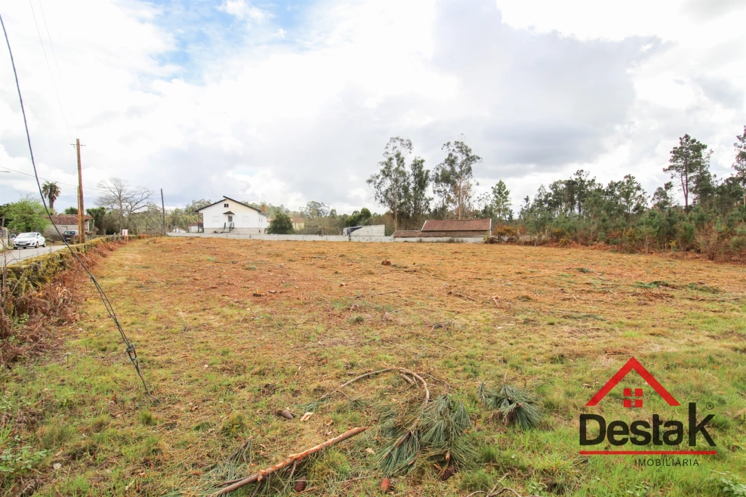 Terreno para Venda em Carvalhais e Candal Foto 7