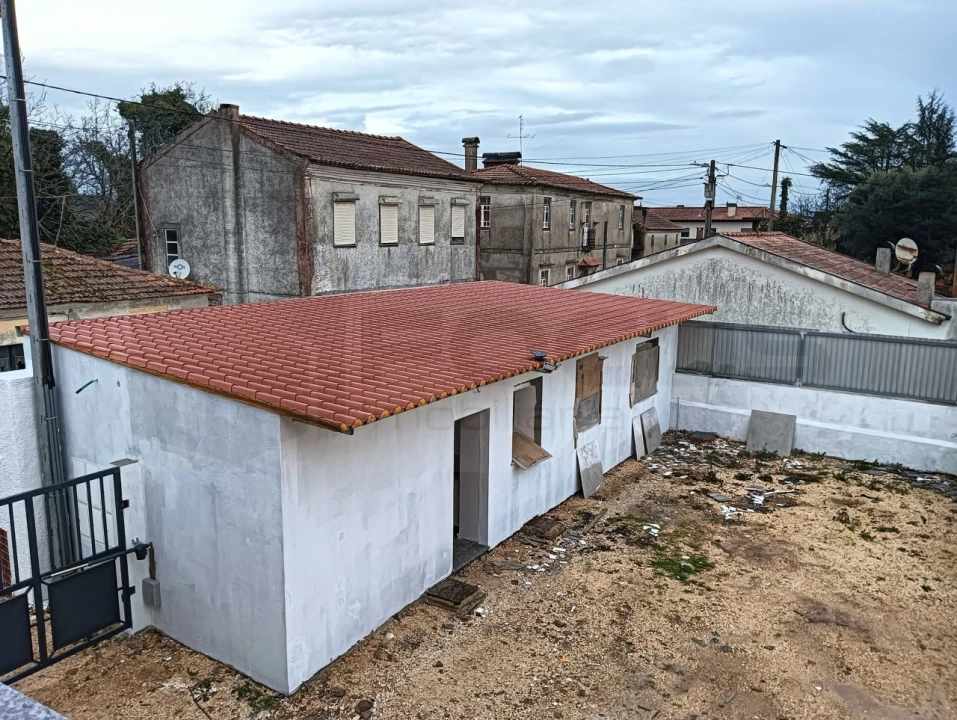 Moradia T3 para Venda em Barrô e Aguada de Baixo Foto 4