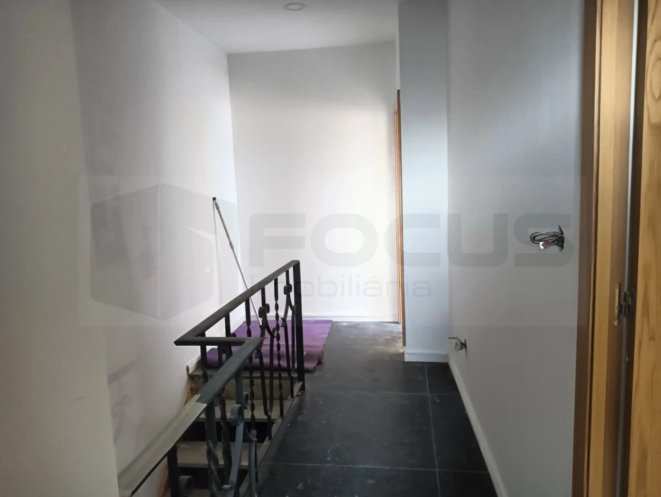 Moradia T3 para Venda em Barrô e Aguada de Baixo Foto 13