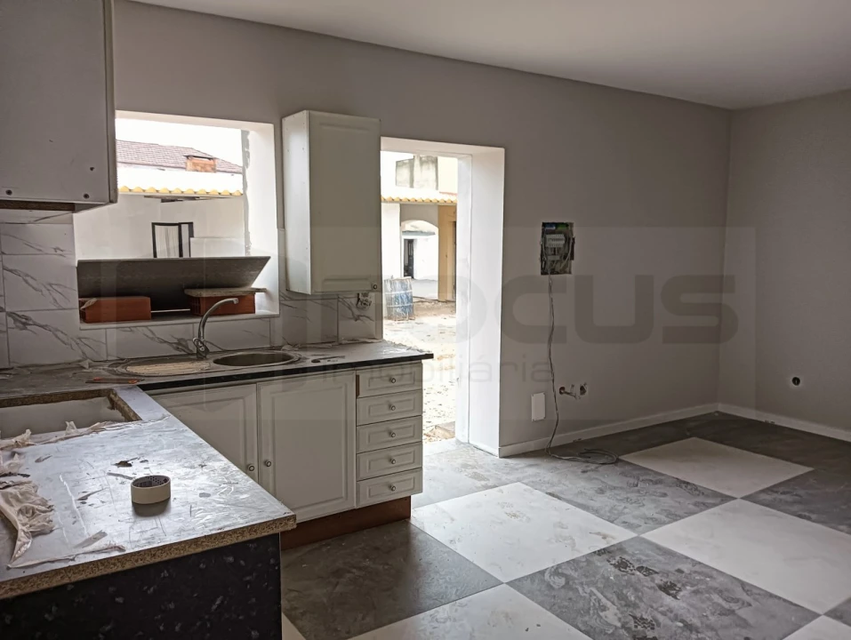 Moradia T3 para Venda em Barrô e Aguada de Baixo Foto 18