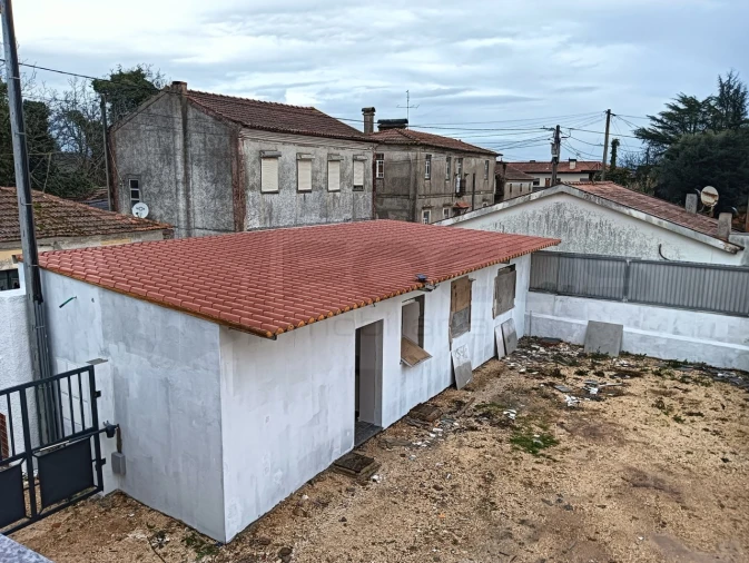 Moradia T3 para Venda em Barrô e Aguada de Baixo Foto 4